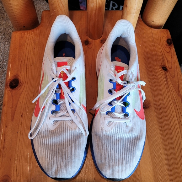 Nike Air Windflo Running Shoes - Picture 4 of 9